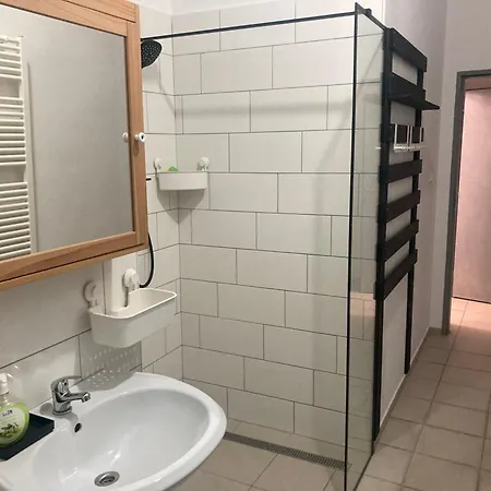 Kuk - 3 Loznice Racice (Usti nad Labem)